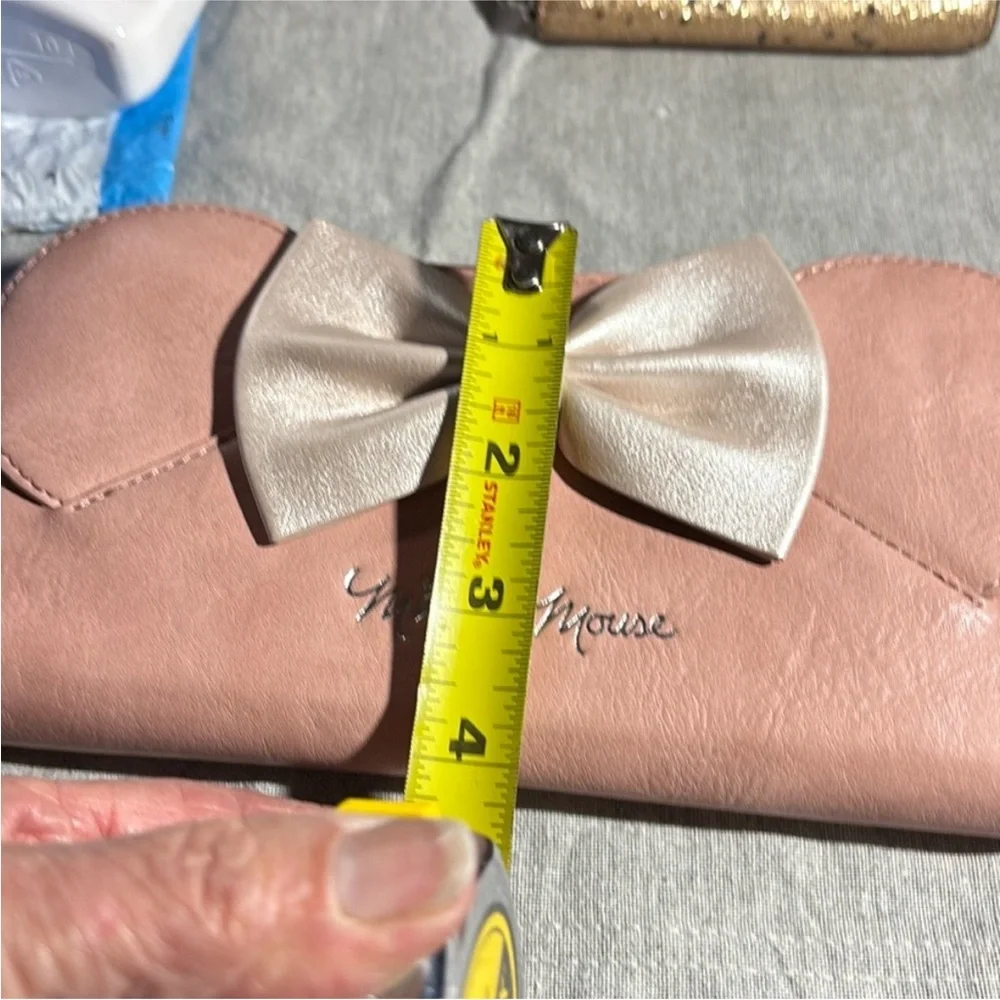 Disney Minnie Mouse Ears Bow Zip‎ Around Wallet